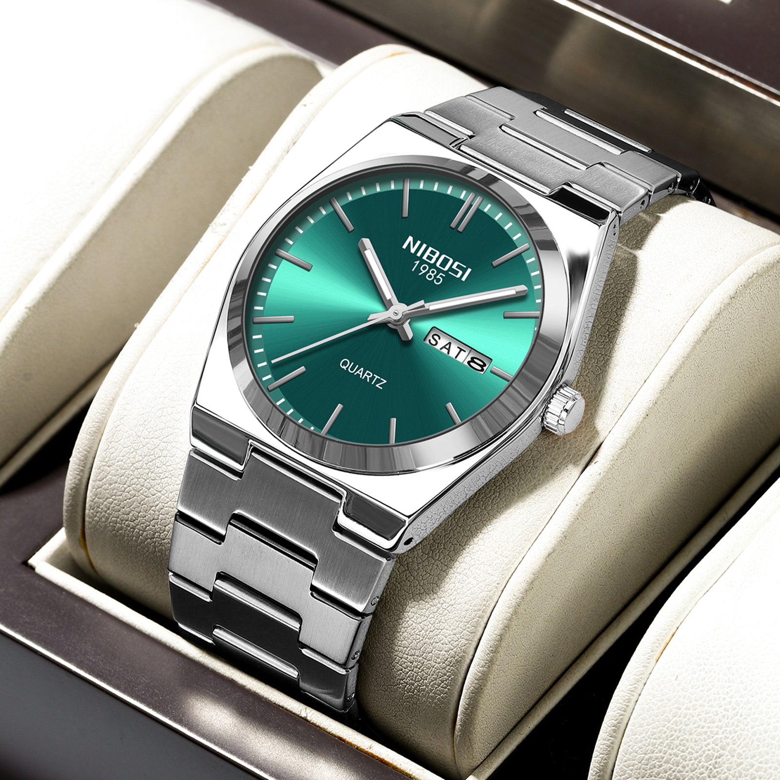 Montre de Luxe – Acier Inoxydable, Lumineuse & Waterproof